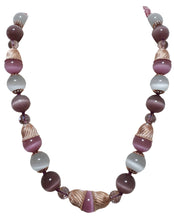 Carica l'immagine nel visualizzatore di Gallery, Collana agate rosa e bianche opale annodate a mano