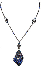 Carica l'immagine nel visualizzatore di Gallery, Collana brunita con strass blu | L'OFFICIEL Vintage