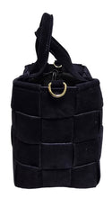 Carica l'immagine nel visualizzatore di Gallery, Borsa di pelle camoscio intrecciato blu notte | L'OFFICIEL Leather