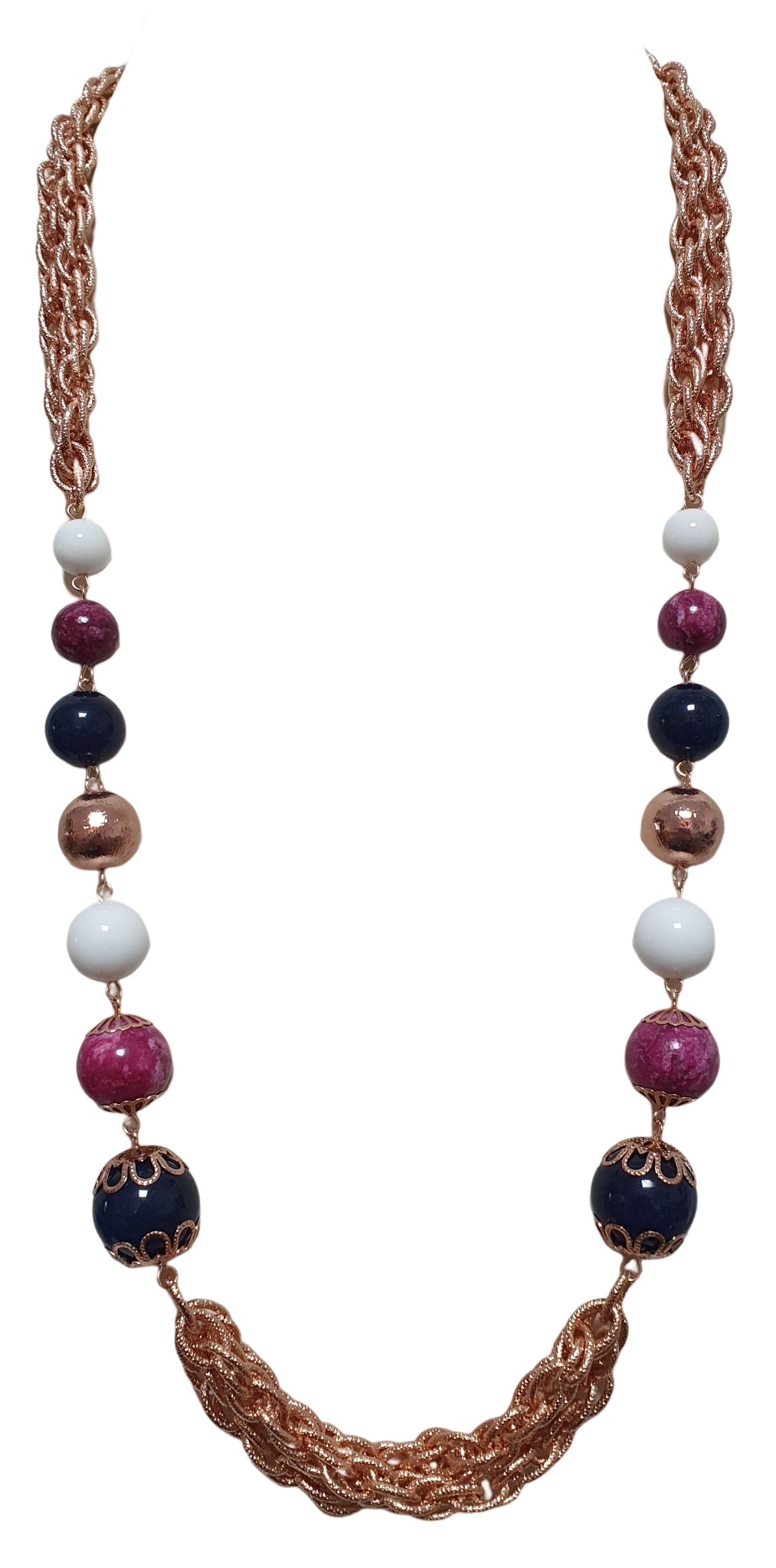 Collier de perles enchaînée avec arc de zircons central